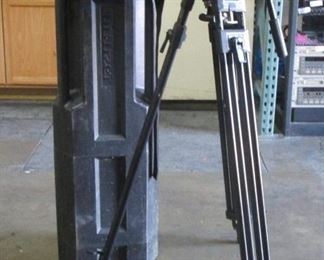 BOGEN MANFROTTO 3508-C106 TRIPOD WITH 3066 HEAD IN CARRY CASE