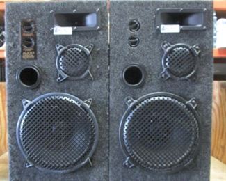 LOT OF 2 AUDIO DIGITAL 5000E SPEAKERS