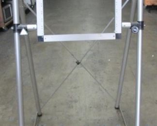 WORLD TOUR PORTABLE EQUIPMENT STAND