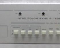 TEKTRONIX 1470 NTSC COLOR SYNC & TEST GENERATOR