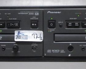 LOT OF 2 PIONEER DVD-V7400 MULTI FORMAT DVD PLAYERS NTSC PAL