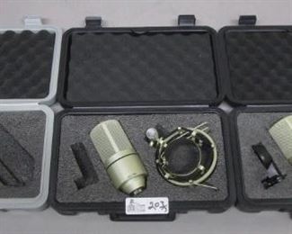 LOT OF 3 MXL 990 MICS IN CARRY CASES
