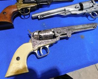 Replica revolver