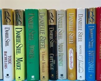 13 Hardback Books By Danielle Steel. 13 hardback books by Danielle Steel in very good condition. Still has paper cover on all books. See pictures.