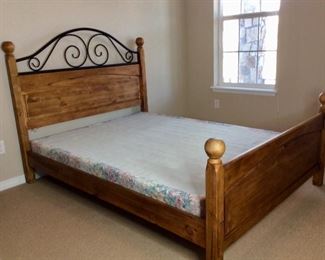 Torro Furniture Queen Bed Frame
Queen size bed frame from Torro Furniture, made in Mexico. Headboard H54" x W64" footboard H32" x W64" with (2) side rails. May have dings/scuffs/scratches. Matches Lots 1 and 3. Heavy bulky item. Bring appropriate tools to disassemble - see photos.