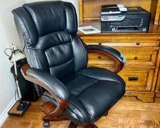 Broyhill Leather Office Chair and HP OfficeJet 4500 Wireless Printer