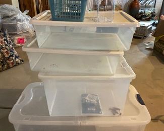 (4) plastic storage containers