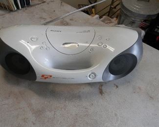 Unususal, great sounding SONY AM/FM CD player complete with AC power supply....also runs on batteries....Fully Functional