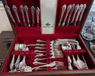 Deepsilver Flatware