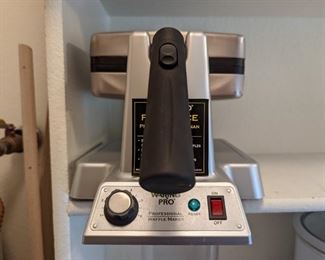 Waring Pro Belgian Waffle Maker