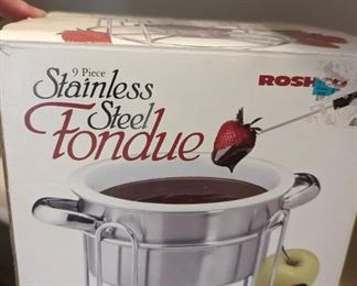 Fondue Pot
