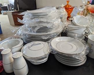 Noritake Buckingham China