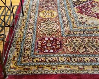 100% Wool Neoclassic Pattern Oriental-Style Area Rug, 11' x 8.5'  [$1,005 Market Value]  SELLING PRICE: $332
