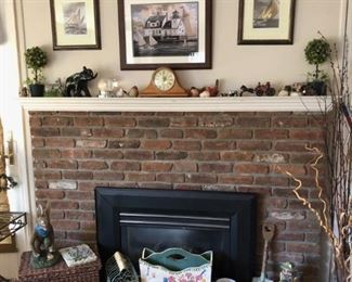 Pictures, Decorative Items