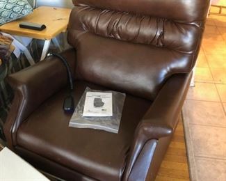 Electric Recliner / Lift Chair