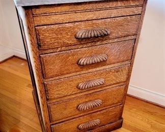 Vintage Oak 5-Drawer Chest with Marble Top was $279
NOW 50% OFF