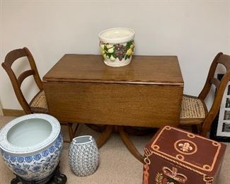 Vintage drop leaf table with chairs