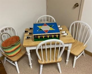 Child’s table with 4 chairs 