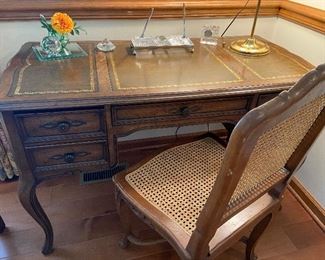 vintage Sligh Furniture Queen Anne desk with inlay design on top and 