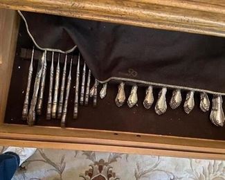 Towle Sterling Silver, Fontana, 81 pieces total, no monograms, 91.245 Troy ounces