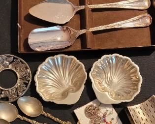 Pewter shell servers, silverplate
