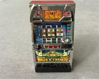Casino Slot Machine Vintage Lighter