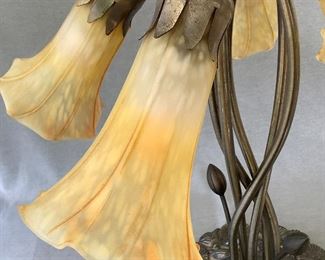 Detail of tulip lamp