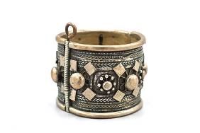 Saudi or Oman Silver Armlet Cuff Hinged Bracelet
