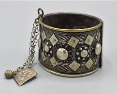 Antique Bedouin Omani Silver Hinged Cuff Bracelet w/Dangles
