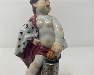 Porcelain colored and gilt decoration figurines with Impressed marks