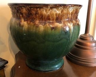 Robinson Ransbottom jardiniere 