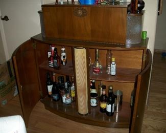 vintage art deco bar