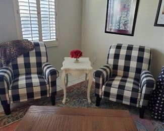 2 black and white Buffalo plaid chairs