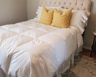 Cream tufted queen size bed
Head board and rails