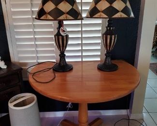 Round light oak table
37 inches
Lamps 38 inches