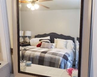 Light grey with dark brown trim
33x27