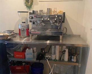 Deluxe coffee machine 