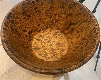 Rubber wood bowl