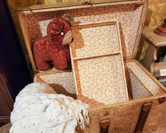Hope chest 