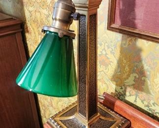 Banker's lamp (emeralite?) Office