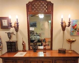 Thomasville dresser and mirror 