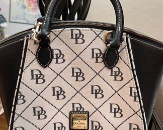 Dooney & Bourke