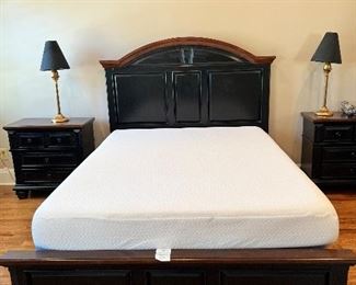 Queen size bedroom set