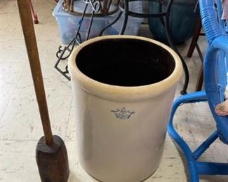 Crock and primitives