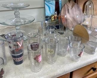 More kitchen, Tervis tumblers