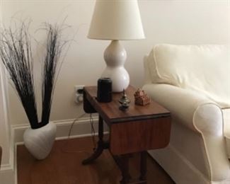 Beautiful drop leaf side table! Along with stunning decorative household items.