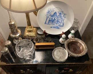 Cabinet Top • Vignette