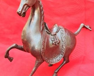 HEAVY BRONZE?? METAL HORSE SCULPTURE