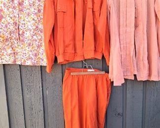 VINTAGE LADIES CLOTHING