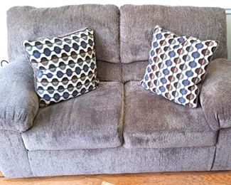 LOVESEAT